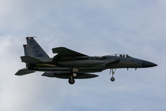  - Twin-engine aircraft
