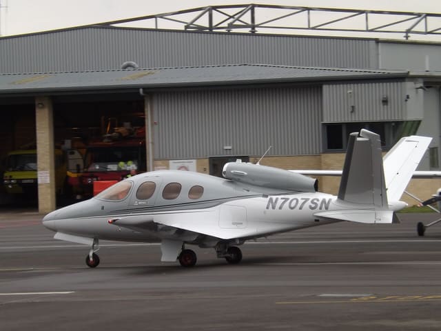 N707SN - Cirrus