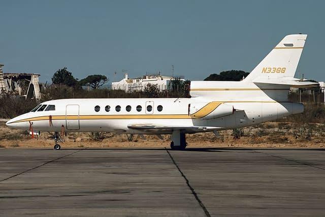 N33GG - Business jet