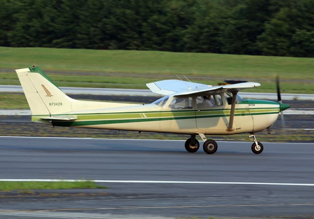 N73429 - Single-engine aircraft