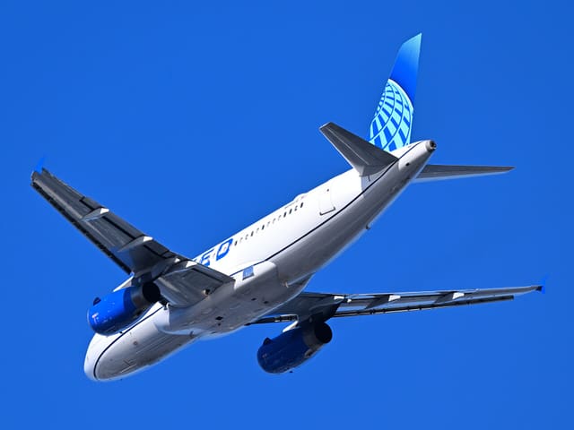 N841UA - Airbus