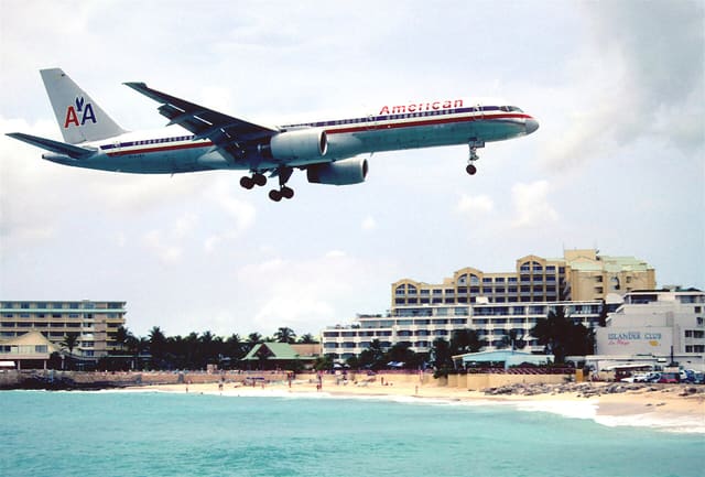 N684AA - Boeing
