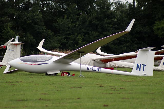 G-LLNT - Glider