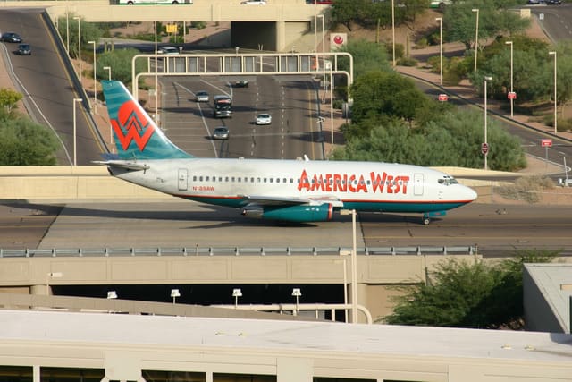 N189AW - Twin-engine aircraft