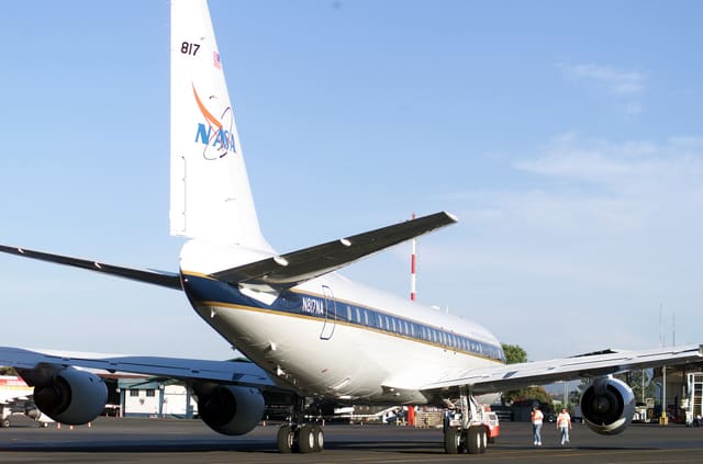 N817NA - Twin-engine aircraft