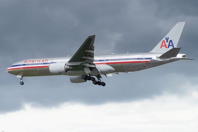 N786AN - Twin-engine aircraft