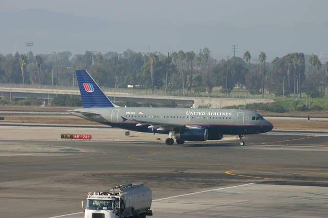N844UA - Airbus