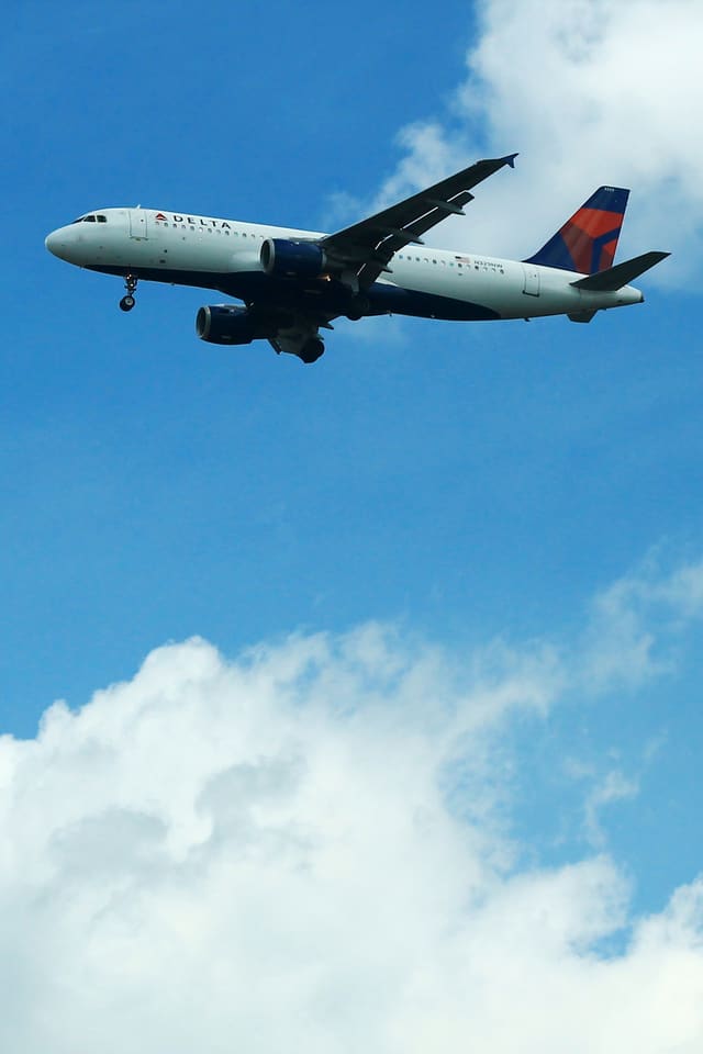 N329NW - Airbus