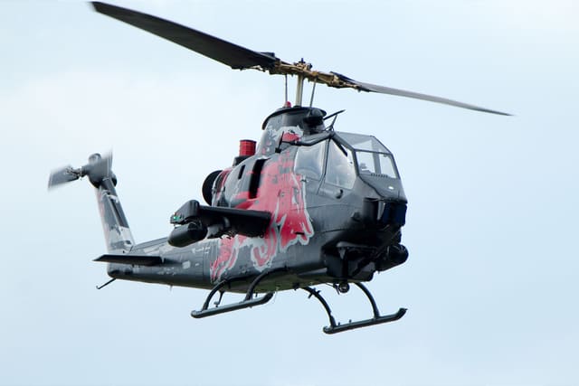 N11FX - Helicopter