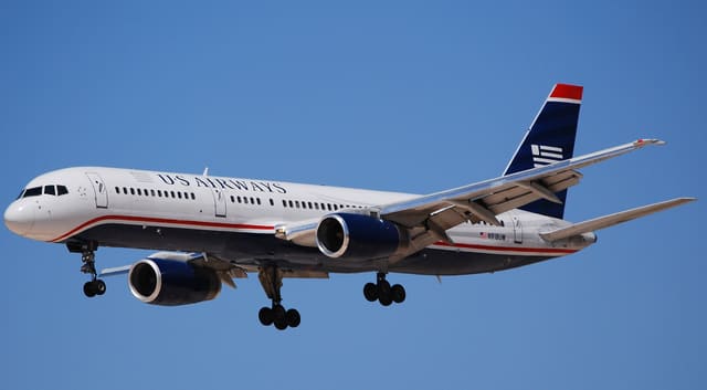 N918UW - Twin-engine aircraft