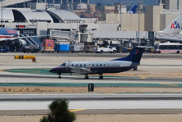 N233SW - Embraer