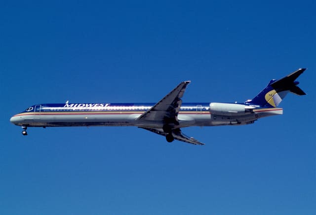 N701ME - Douglas