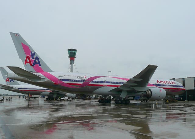 N759AN - Twin-engine aircraft