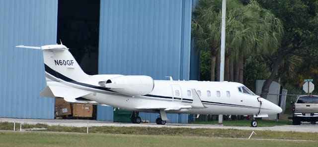 N60GF - Business jet