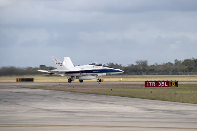 N846NA - Douglas