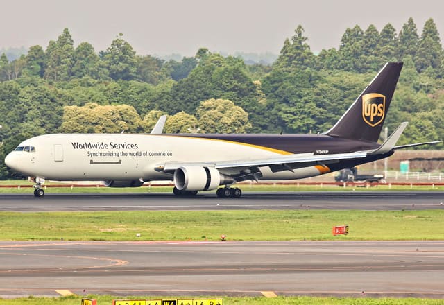 N341UP - Boeing
