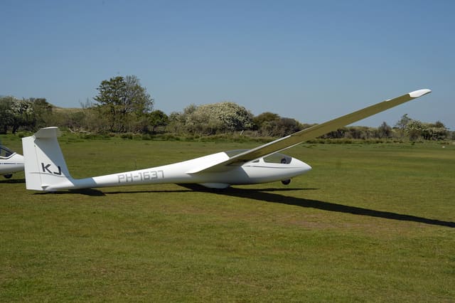 PH-1637 - Glider