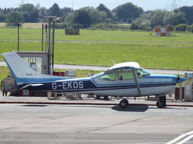 G-EKOS - Single-engine aircraft