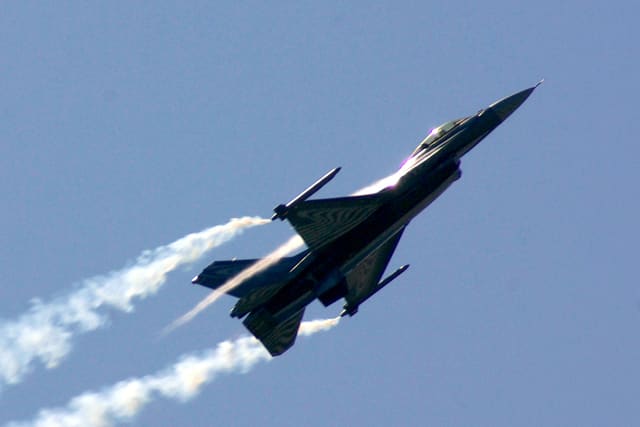  - Single-engine aircraft