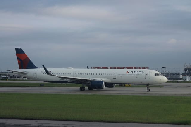 N317DN - Airbus
