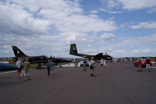  - Twin-engine aircraft