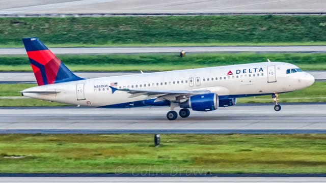 N352NW - Airbus