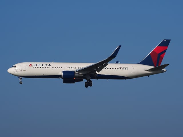 N16065 - Boeing
