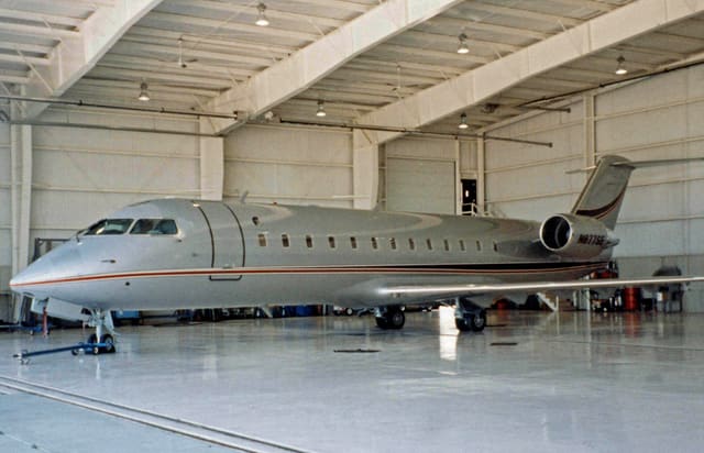 N877SE - Business jet