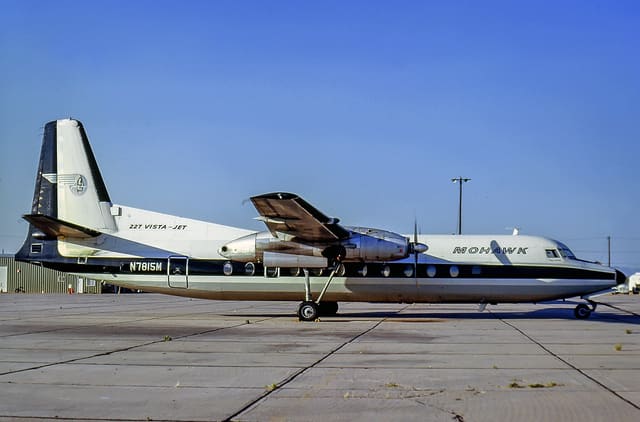 N7815M - Twin-engine aircraft
