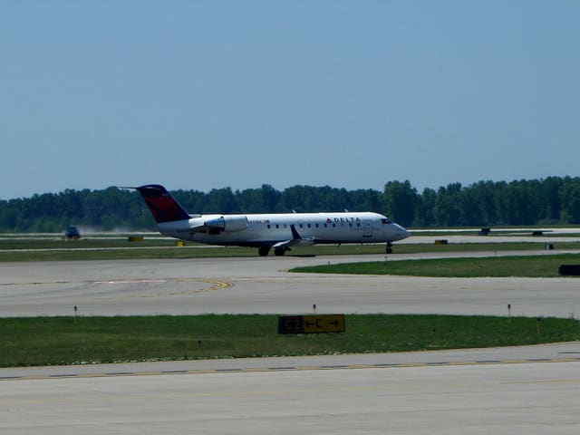 N8808H - Bombardier