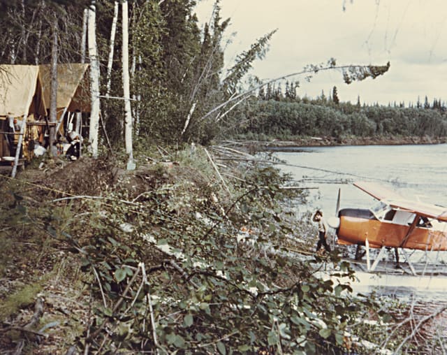 N766 - Floatplane