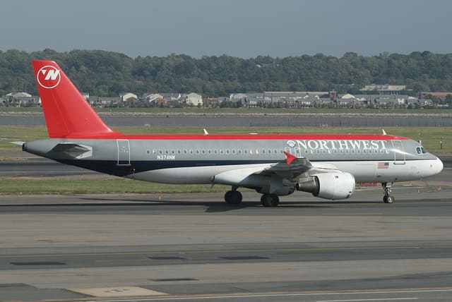 N374NW - Airbus