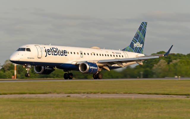 N228JB - Embraer