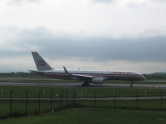 N197AN - Twin-engine aircraft