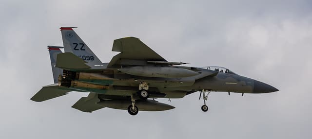  - Twin-engine aircraft