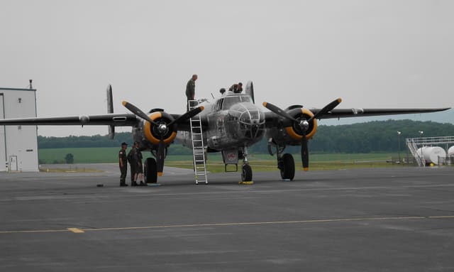  - Twin-engine aircraft