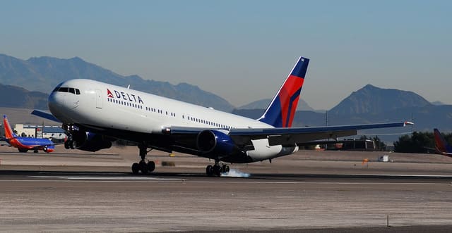N130DL - Boeing