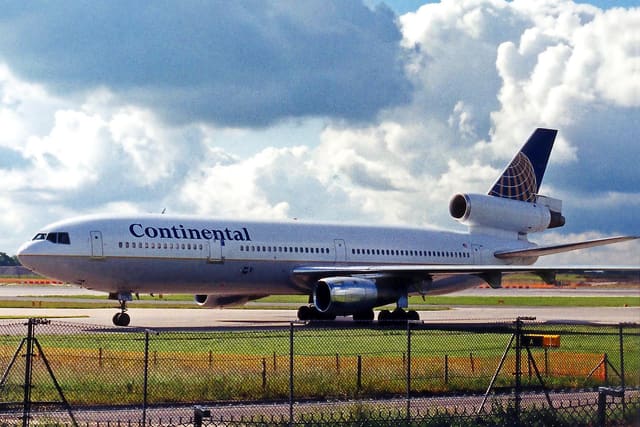 N14074 - Douglas