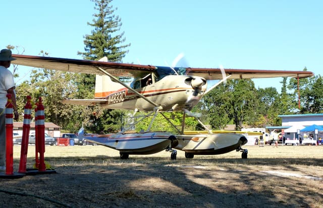 N4833C - Cessna
