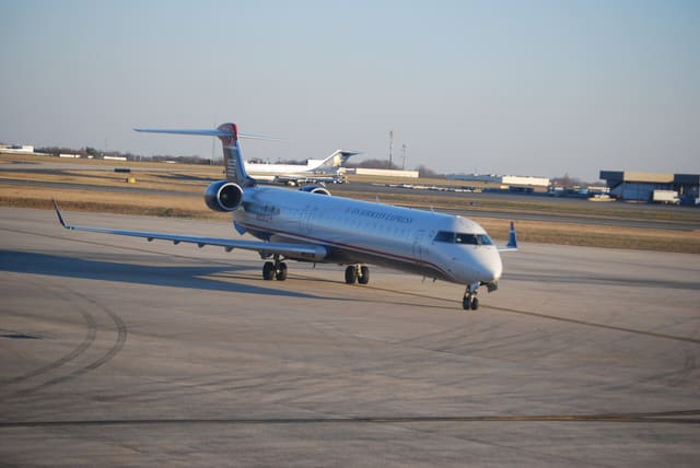N923FJ - Twin-engine aircraft