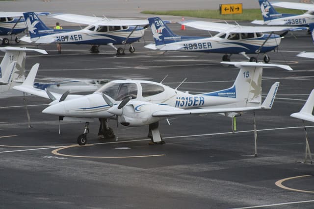 N315ER - Diamond