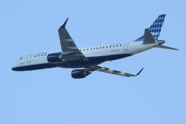 N183JB - Embraer