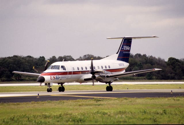 N287UE - Twin-engine aircraft