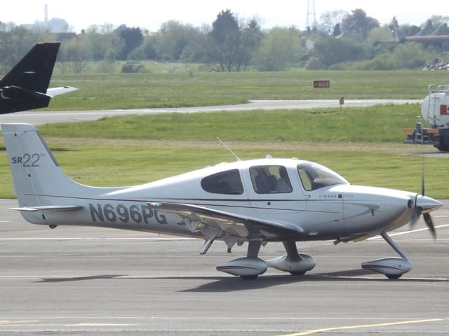 N696PG - Cirrus