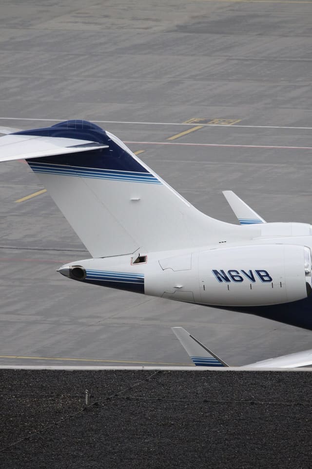 N6VB - Business jet