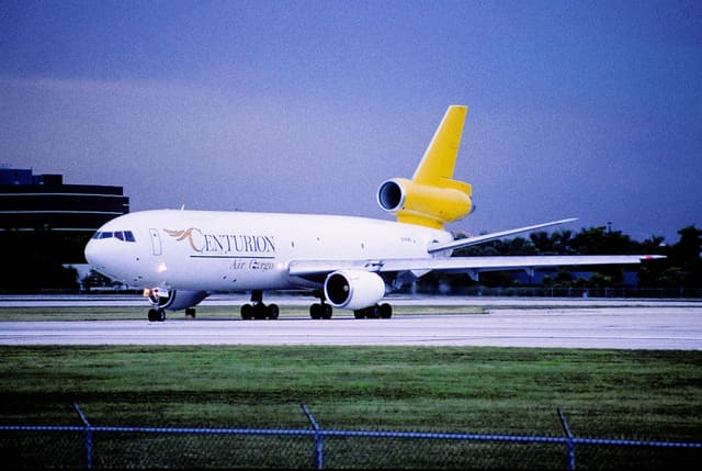 N141WE - Douglas