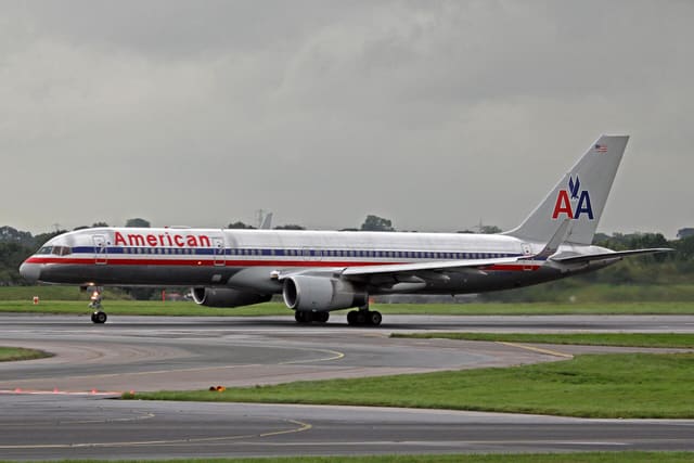 N186AN - Twin-engine aircraft