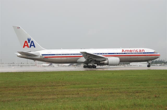 N393AN - Boeing