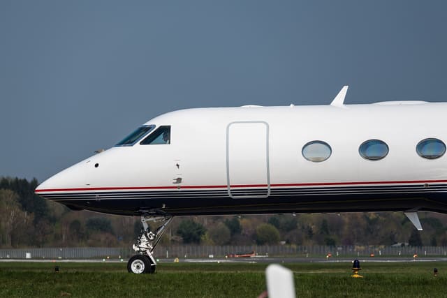 N59CF - Business jet