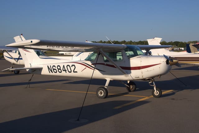 N68402 - Single-engine aircraft